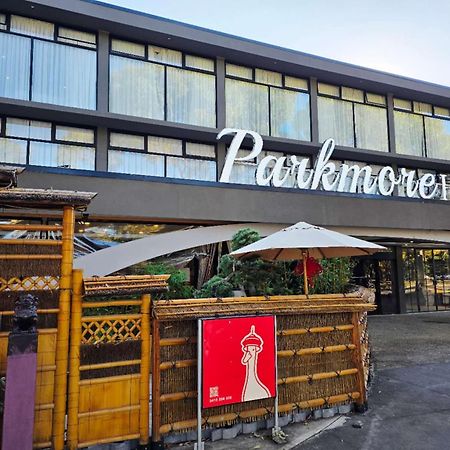 The Parkmore Hotel Melbourne Bagian luar foto