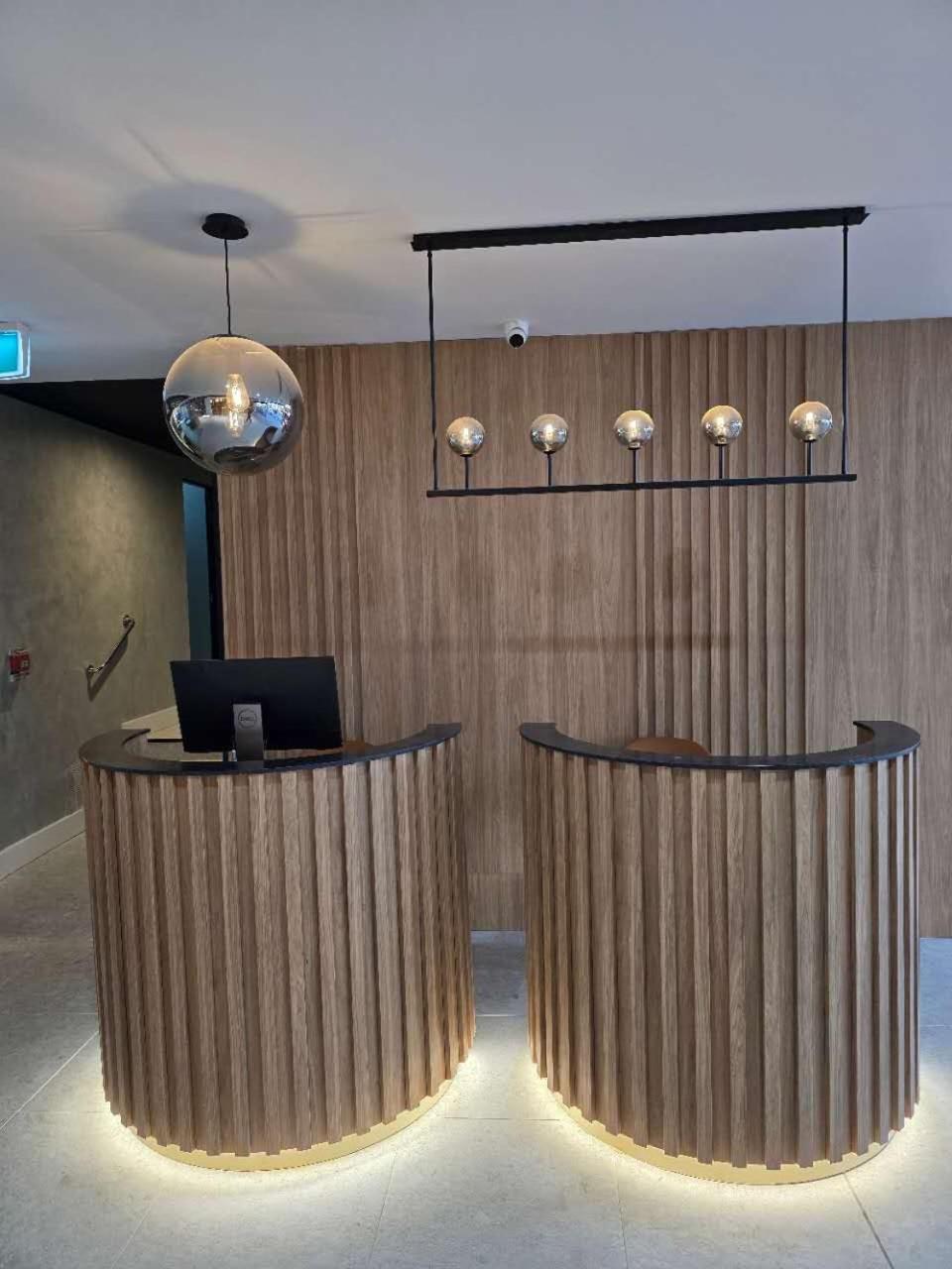 The Parkmore Hotel Melbourne Bagian luar foto
